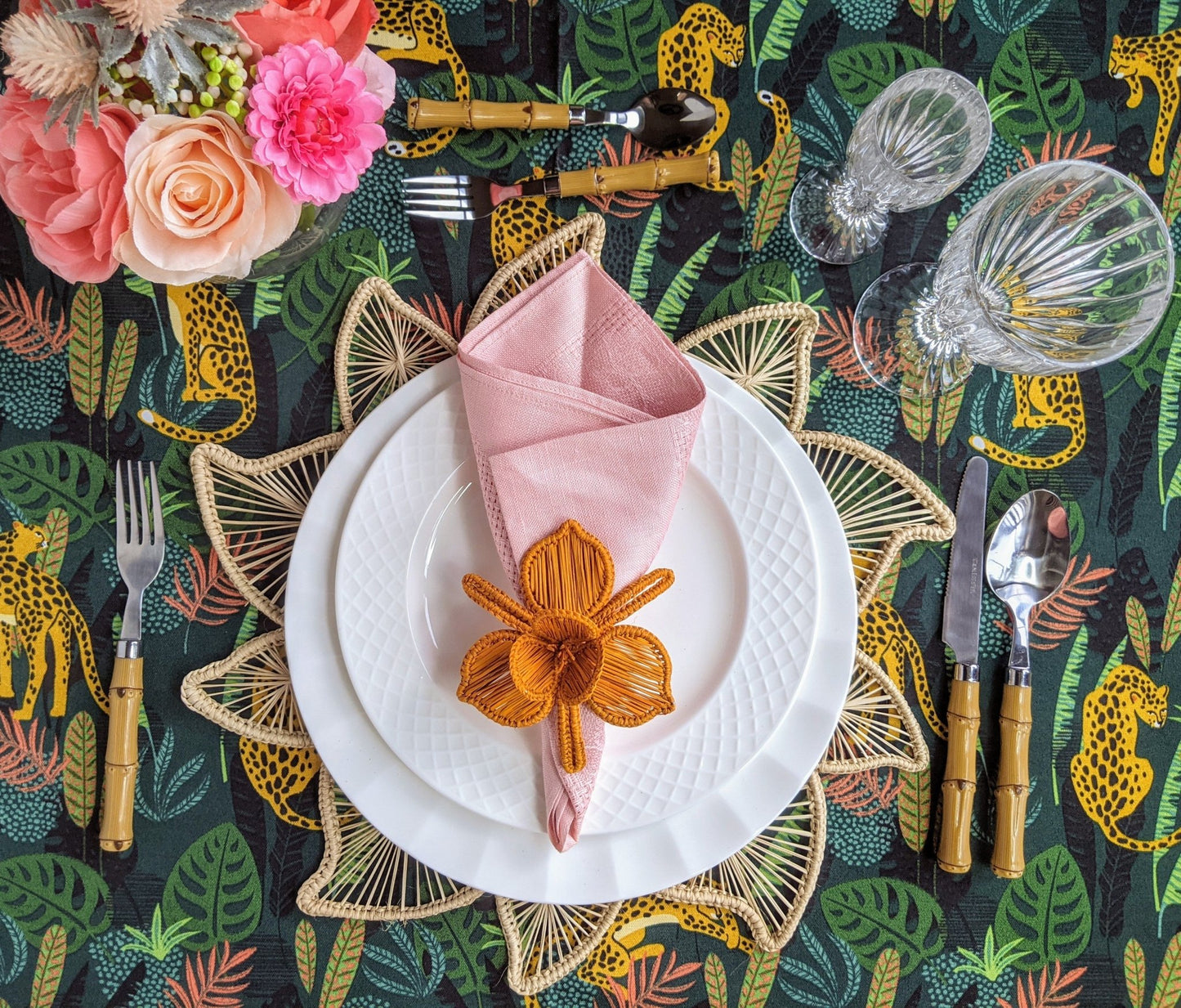 Bloom Handwoven Iraca Placemat - mosswell.us