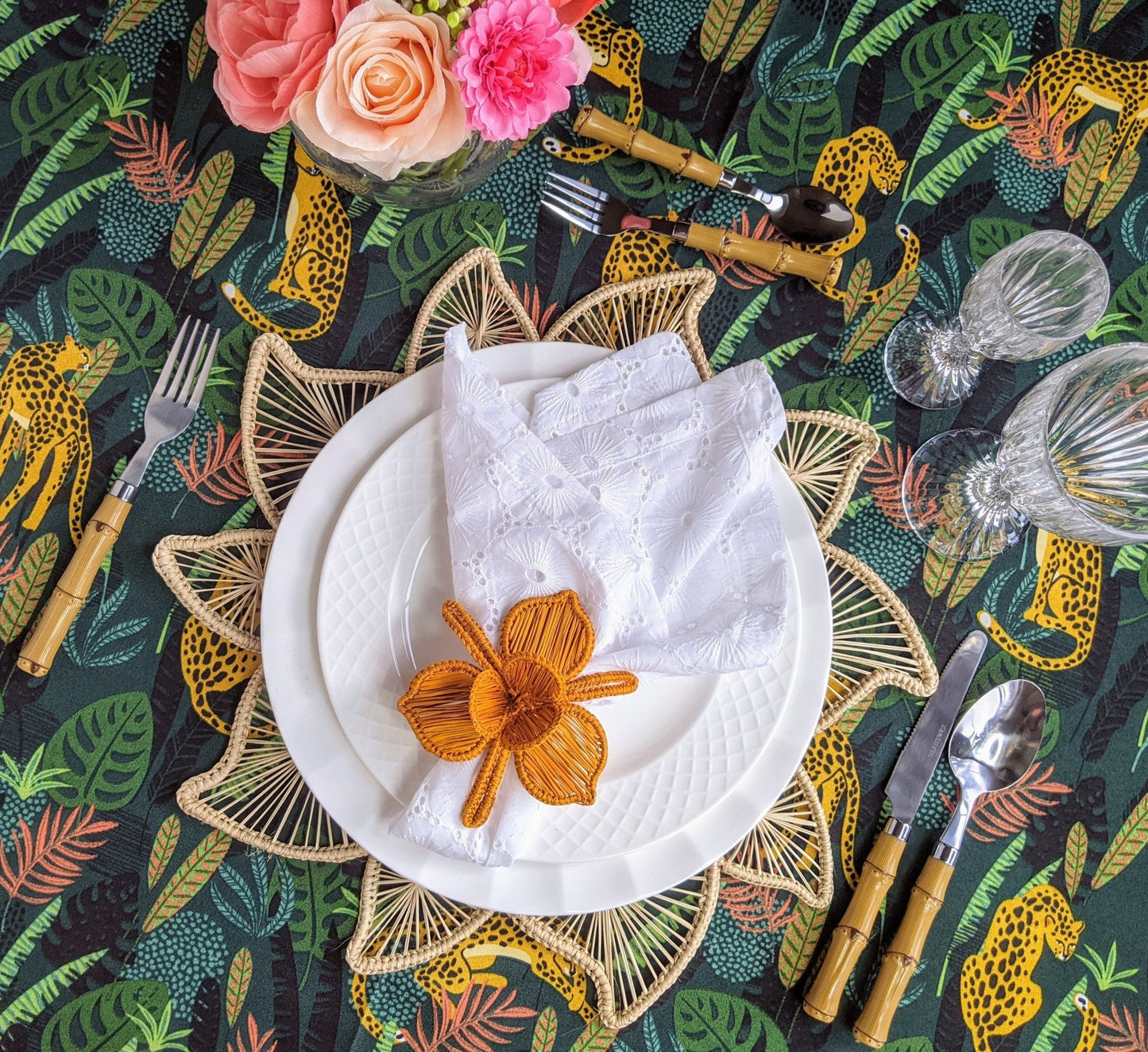 Bloom Handwoven Iraca Placemat - mosswell.us