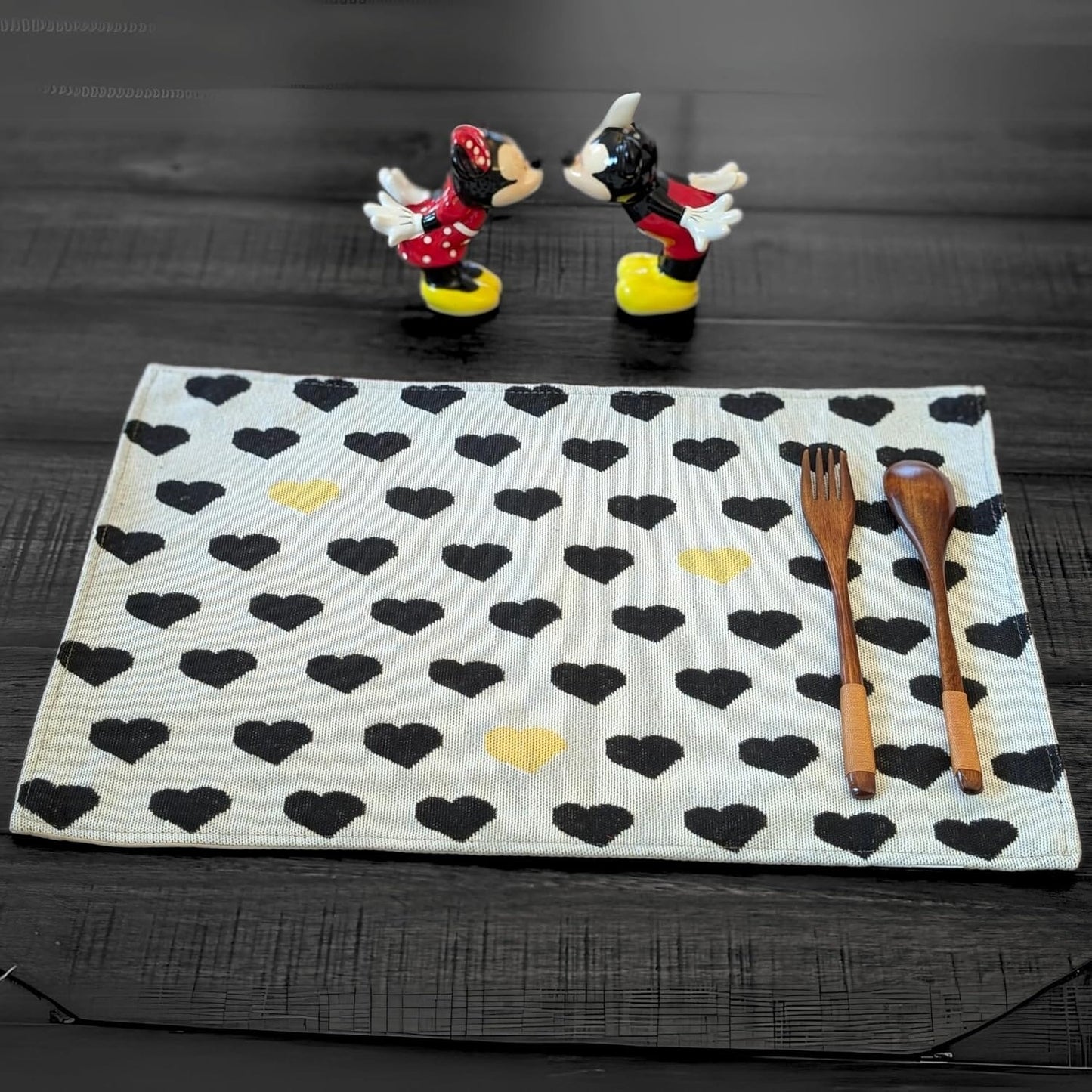 DaDa Bedding Set of 4 - Pieces Lovely Yellow & Black Hearts Tapestry Dining Table Placemats 13” x 19” (18113) - mosswell.us
