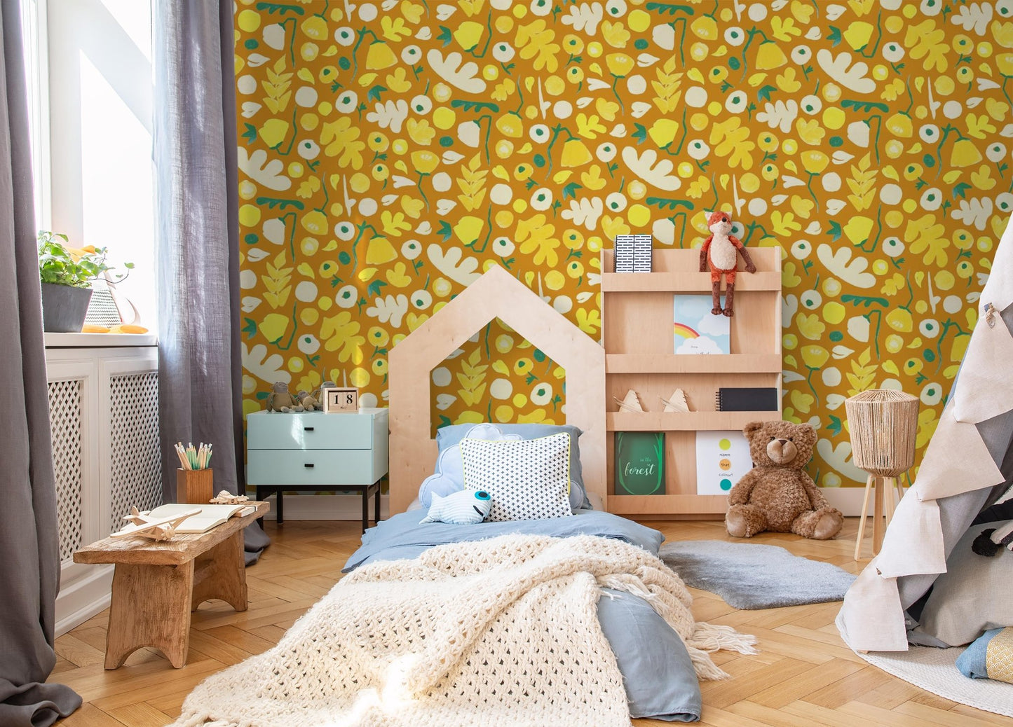 Henri Floral Wallpaper, merigold - mosswell.us