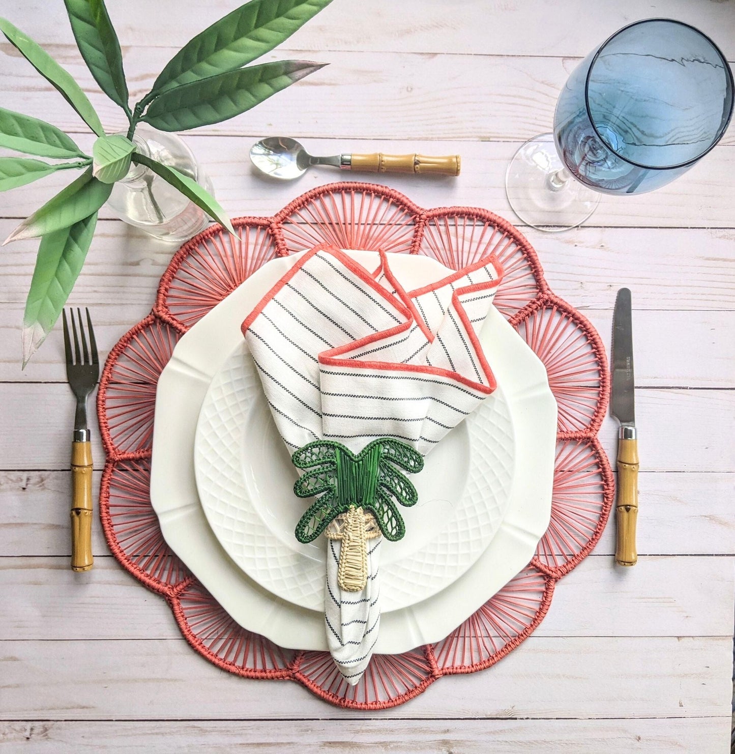Petal Perfection Handwoven Iraca Placemat - mosswell.us
