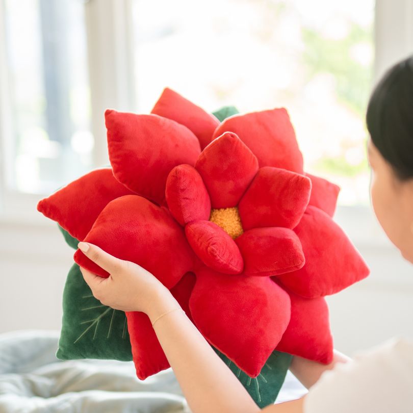 Poinsettia Pillow - Christmas Red - mosswell.us