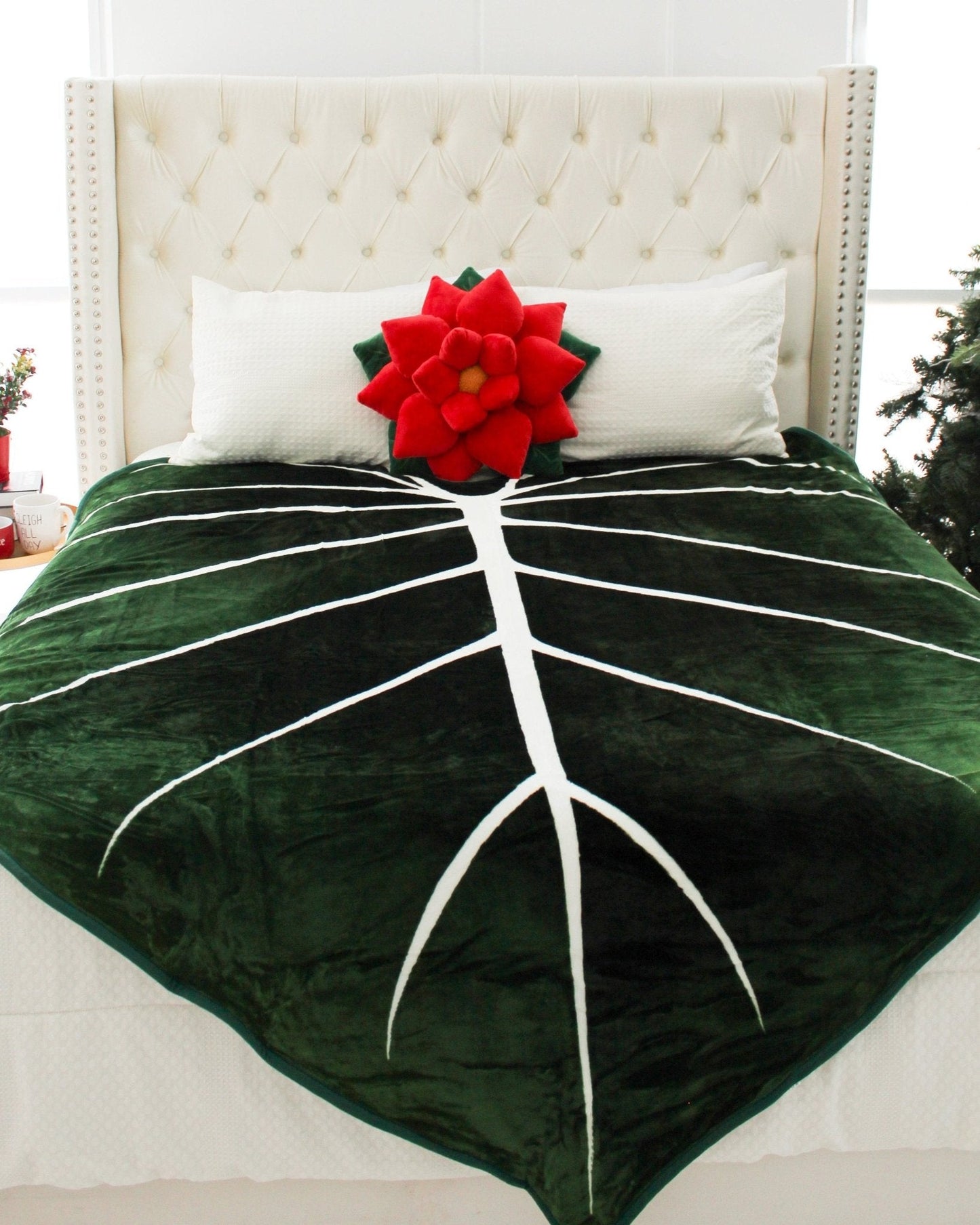 Poinsettia Pillow - Christmas Red - mosswell.us