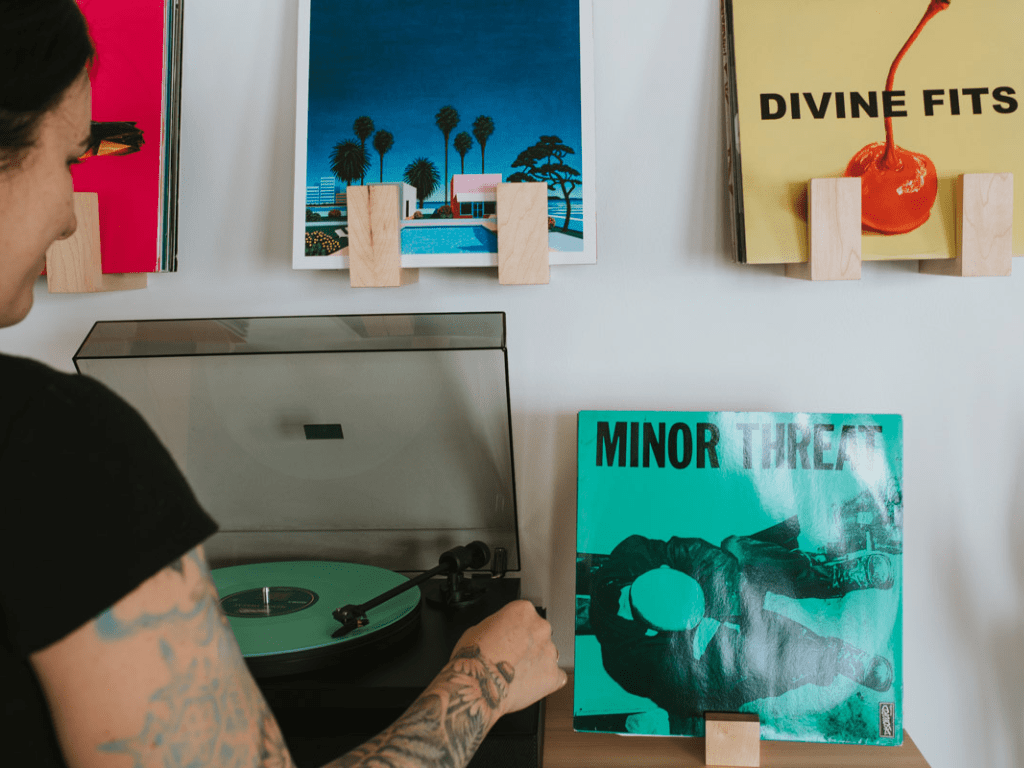 Tabletop Record Stand - mosswell.us