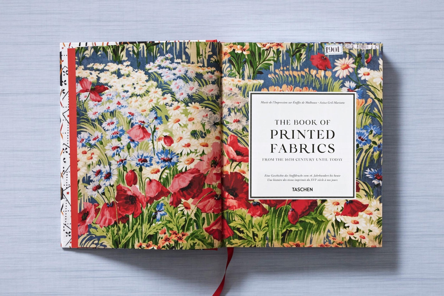 The Book of Printed Fabrics. From the 16th century until today (German, French, English) - mosswell.us