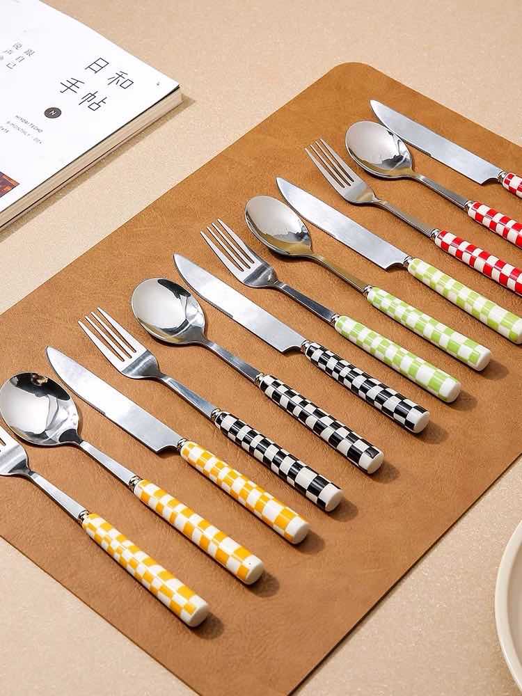 6 - Pack Modern Checkered Flatware Sets ( $4 / count ) - mosswell.us