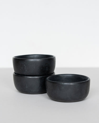 Black Matte Stoneware Pinch Bowl