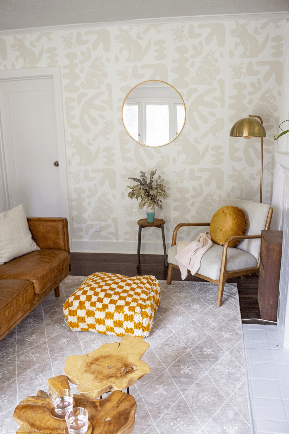 Abstract Animales Wallpaper, white & neutral - mosswell.us