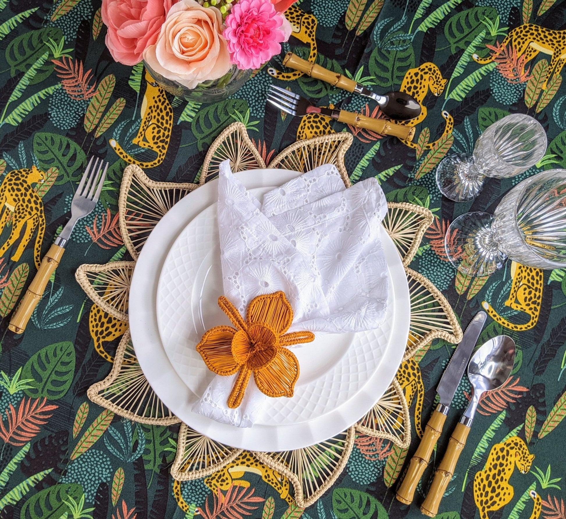 Bloom Handwoven Iraca Placemat - mosswell.us