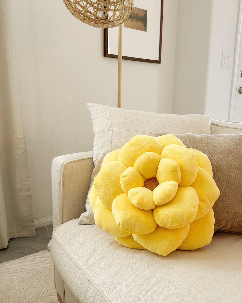 Camellia Plush Flower Pillow - mosswell.us