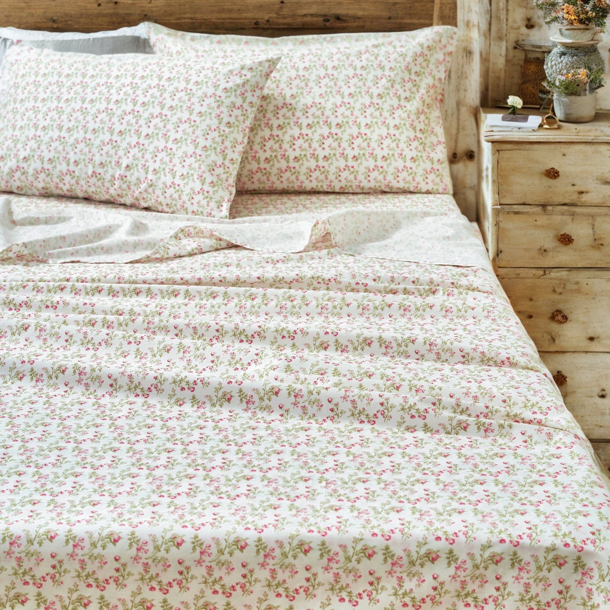 DaDa Bedding Collection Romantic Coquette Sheet Set - 100% Cotton [ Poplin Cotton ] Floral Fitted & Flat Sheets with Pillowcases - Deep Pocket Design - Soft, Breathable, Wrinkle - Resistant - mosswell.us
