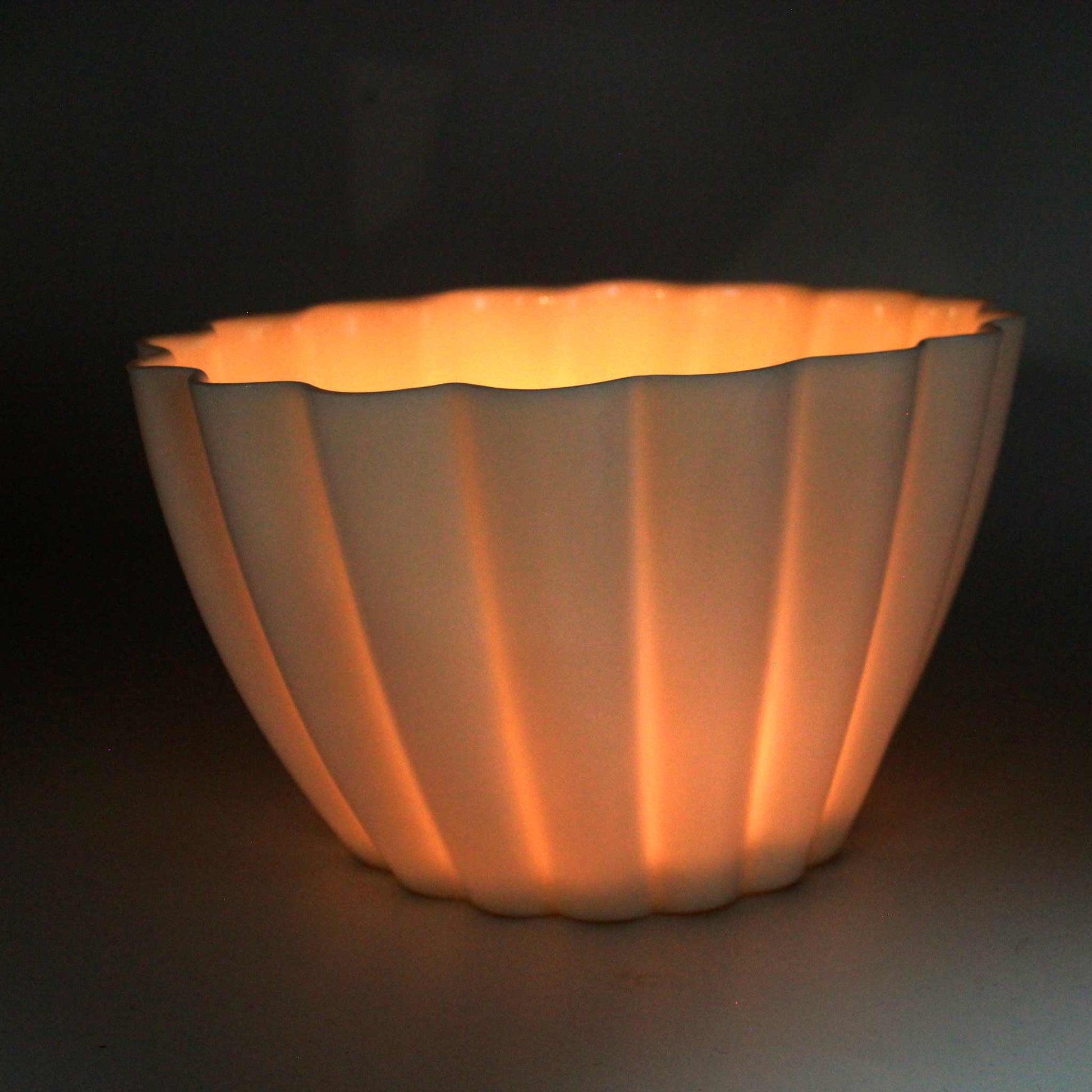 Elysian Fluted Porcelain Candle Holder - mosswell.us