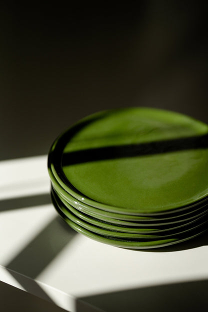 Handmade Porcelain Dinner Plates. Green - mosswell.us