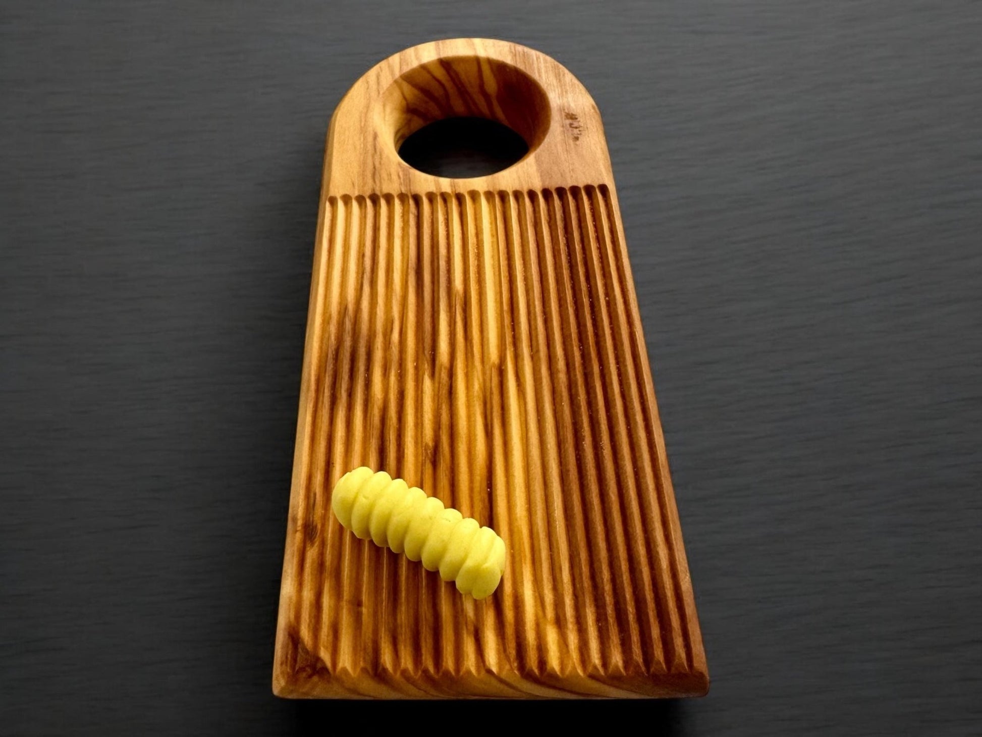 Olive Wood Gnocchi Board – Deep Grooves for Classic Texture - mosswell.us