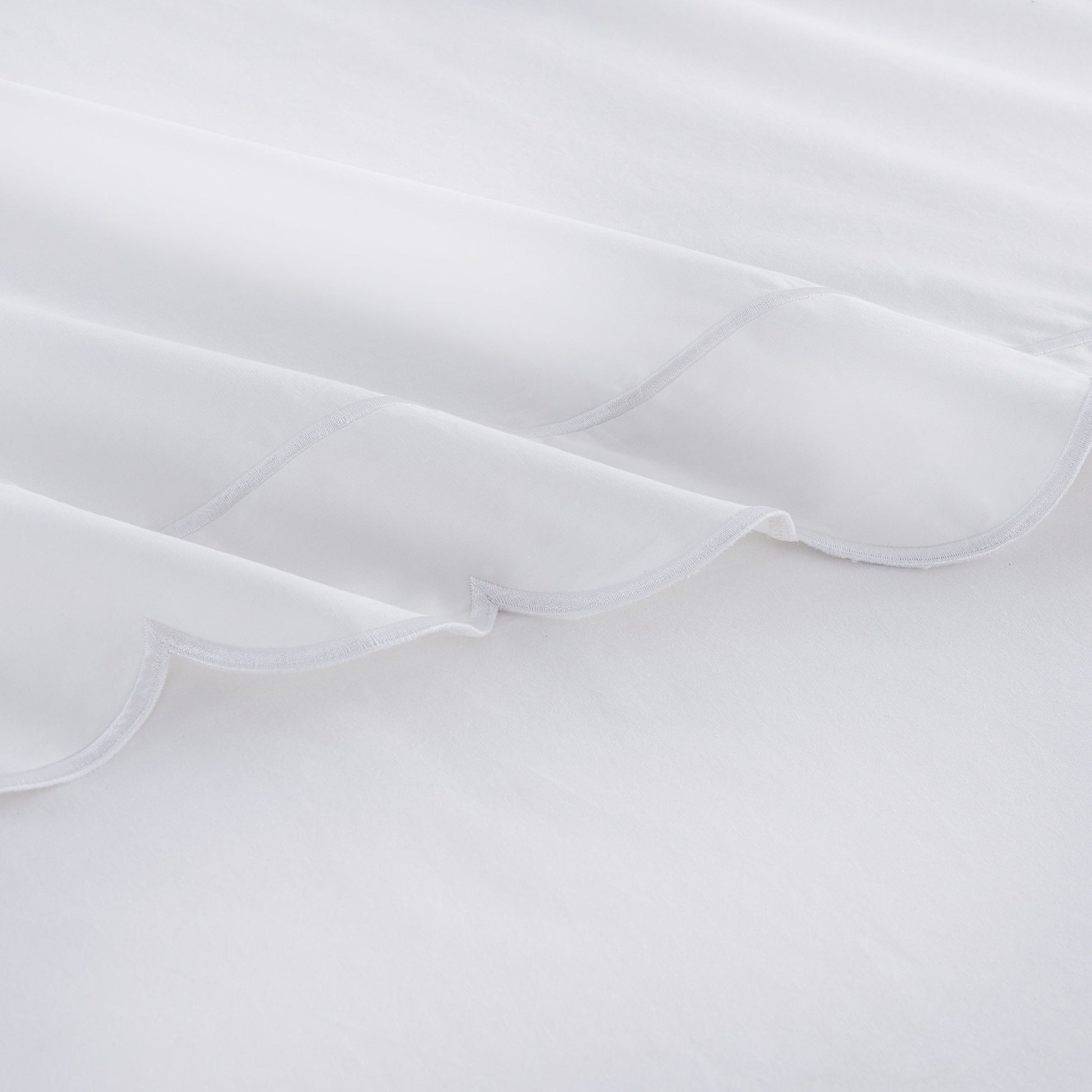 Scallop Frame Embroidered Cotton Percale Sheet Set - mosswell.us