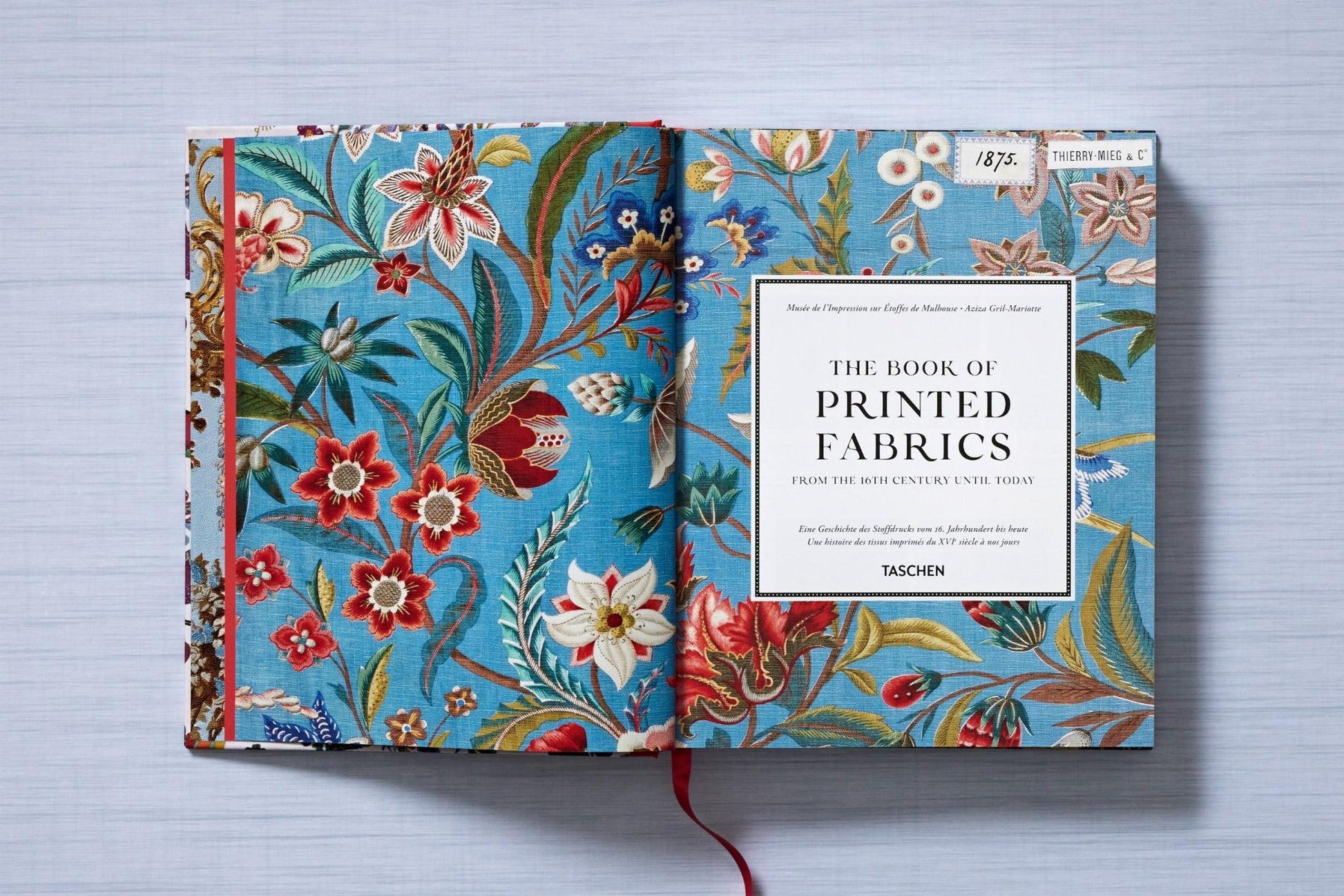 The Book of Printed Fabrics. From the 16th century until today (German, French, English) - mosswell.us