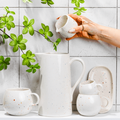 White Pitcher 51oz / 1.5L stoneware ceramic — Party Collection - mosswell.us